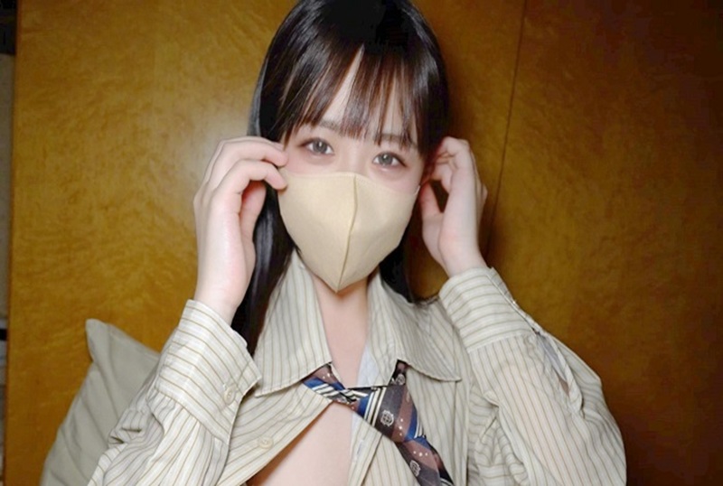 FC2-4671967 超偶像级纯情“F杯”18岁少女,中出影片全球发行。 素人-llz