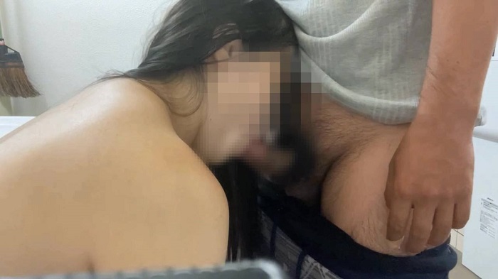 FC2-4672645 公司的兼职员工:“你可以在深夜,对厕所里身无分文的孕妇为所欲为”。 素人-llz