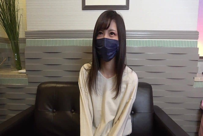 FC2-1790483 【素人・个人撮影】惊人的腰围54公分!一个苗条美女的小阴部被大量中出。 素人-llz