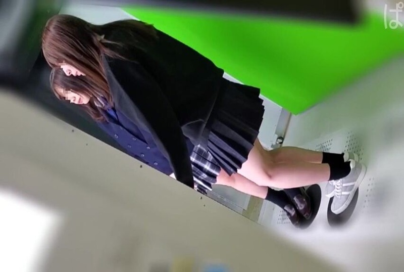 FC21805341 【个人撮影】高大美少女×瘦小美少女 ，少女相伴3P性爱！！ 素人
